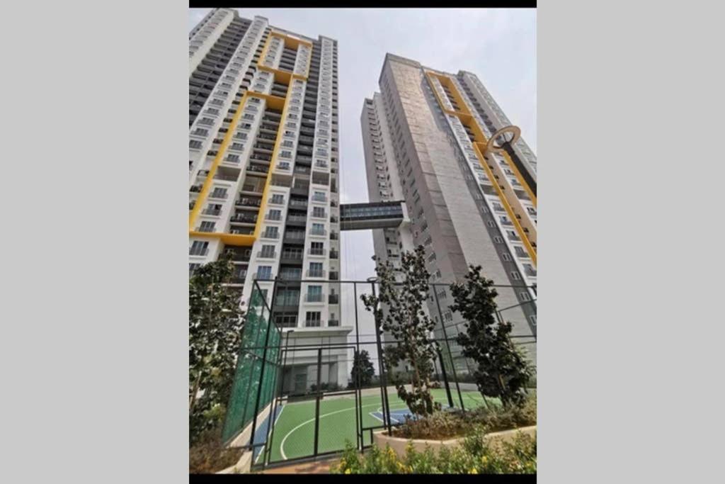 盛婷民宿a S&Thomez 2Bedrooms Mesamall Wifi Klia Usim Miu Inti Nu Нілай Екстер'єр фото