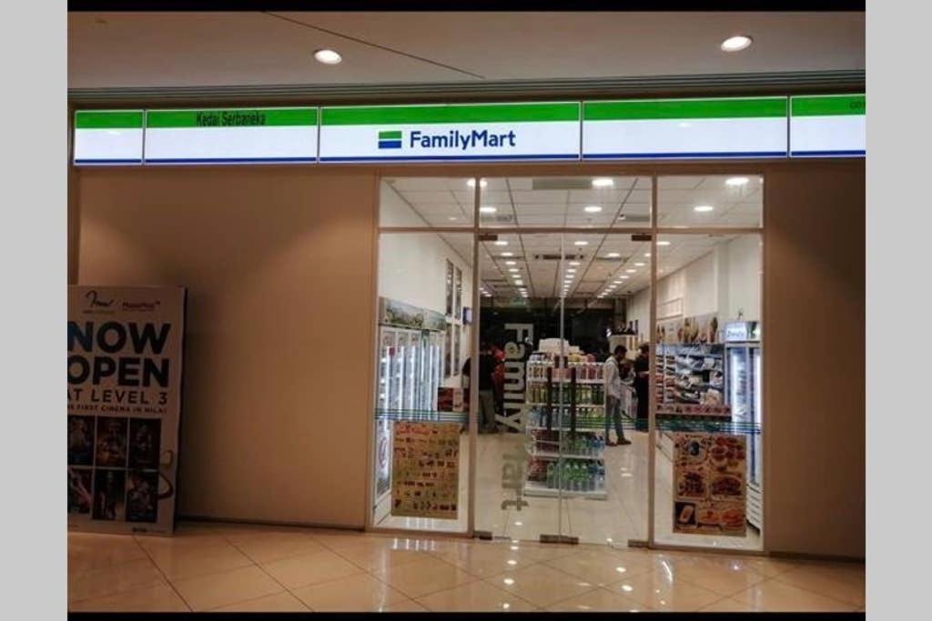 盛婷民宿a S&Thomez 2Bedrooms Mesamall Wifi Klia Usim Miu Inti Nu Нілай Екстер'єр фото