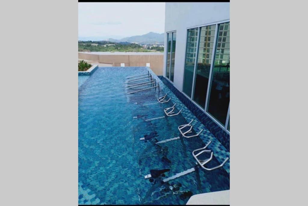 盛婷民宿a S&Thomez 2Bedrooms Mesamall Wifi Klia Usim Miu Inti Nu Нілай Екстер'єр фото